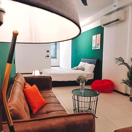 The Landmark By Katana 3Br To 4Br Luxury Seaview Landmark Homestay At Gurney 15-16Pax 无敌海景套房 Tanjung Tokong Eksteriør billede